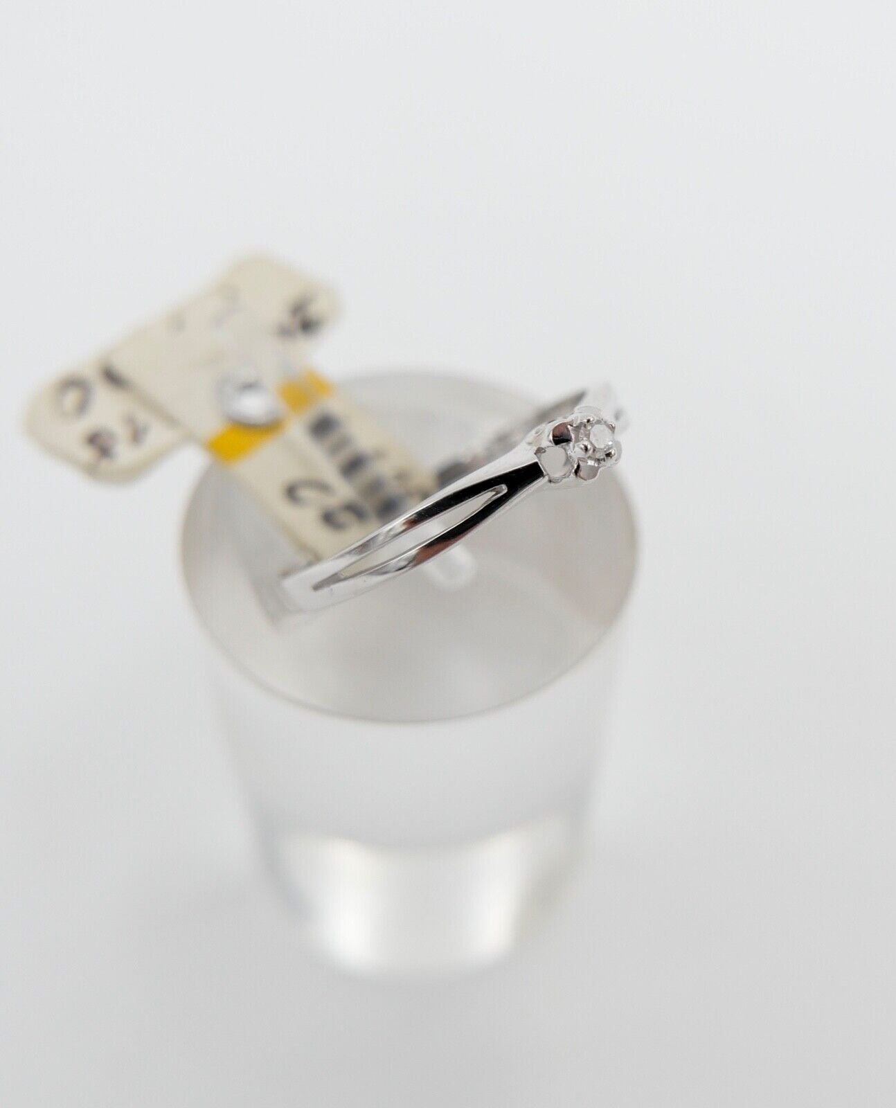 - NEU - 90er Jahre Solitär Ring Weißgold Gold 585 14K Brillant 0,015 Ct Gr. 52 - Antikhandel-Stuttgart