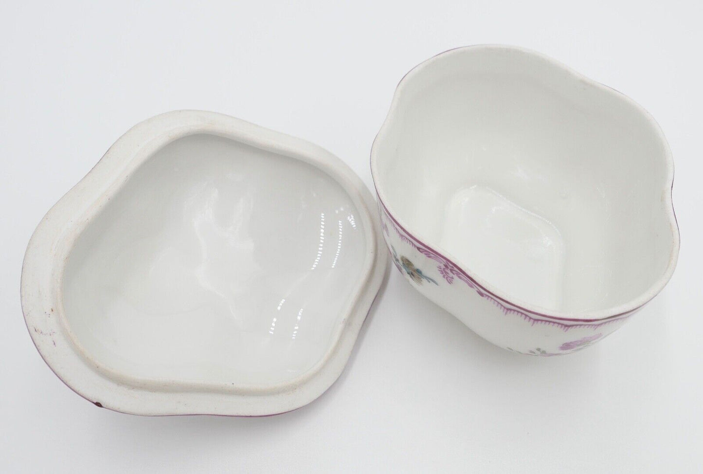 Sächsische Porzellanmanufaktur Dresden Deckeldose Bonboniere Porzellan Rose - Antikhandel-Stuttgart