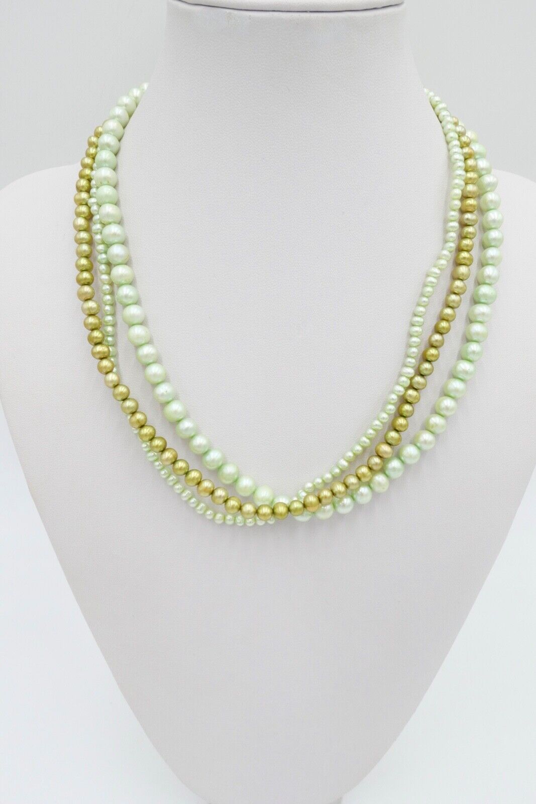 70er Jahre Perlenkette Collier Zuchtperlen grün 46 cm Gold 585 / 14K Ø 7 - 3 mm - Antikhandel-Stuttgart