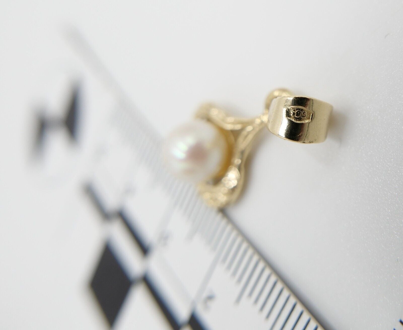 Alter Anhänger 585 / 14K Gelbgold mit Zuchtperle 60er Jahre - Antikhandel-Stuttgart