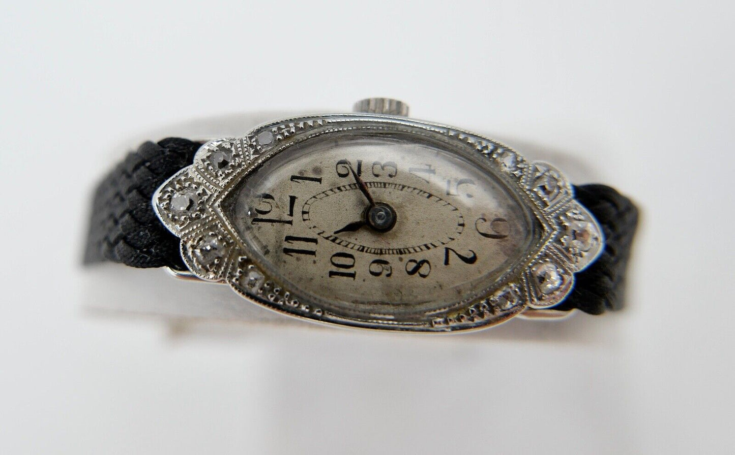 ART DECO Damenuhr 750 / 18K Gold 1920-30er Jahre mit 8 Diamanten 0,20 Ct AS 976 - Antikhandel-Stuttgart