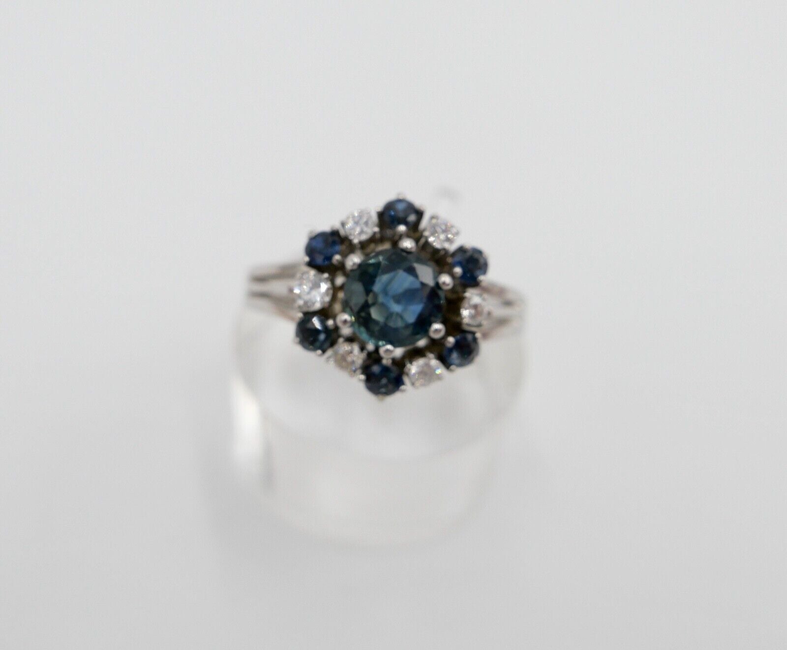 1970er Jahre Ring Weißgold 750 /18K Brillanten & Saphire 1,39 Ct Gr. 60 - Antikhandel-Stuttgart