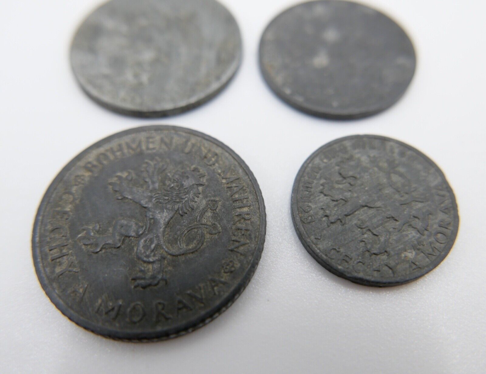 4 Münzen Protektorat Böhmen und Mähren HELLER / KRONE 1942 1943 1944 - Antikhandel-Stuttgart