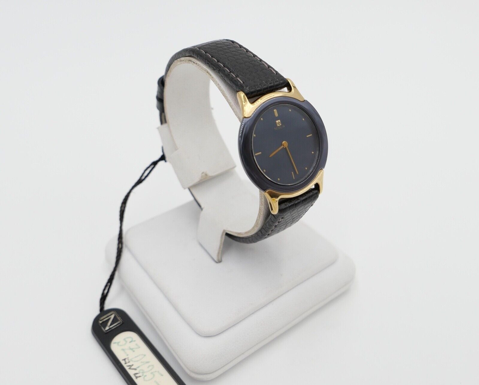 Elegante NOBLIA Damen Uhr NEU Box & Papiere YPIBL 304 / 4420-Y62643 ESL - Antikhandel-Stuttgart