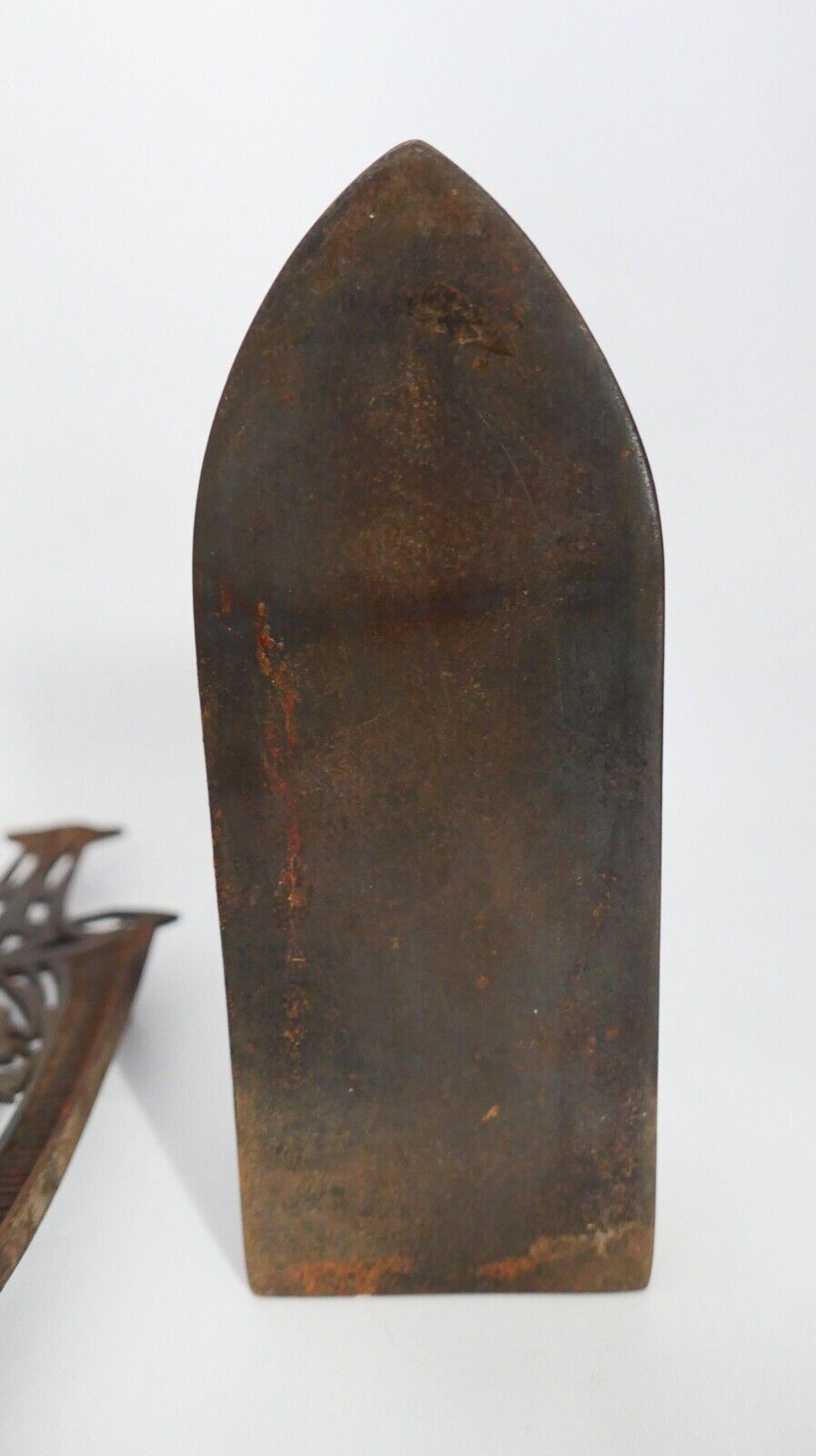 DRP 20er Gewicht altes Bügeleisen Bolzeneisen mit Untersetzer Gusseisen - Antikhandel-Stuttgart