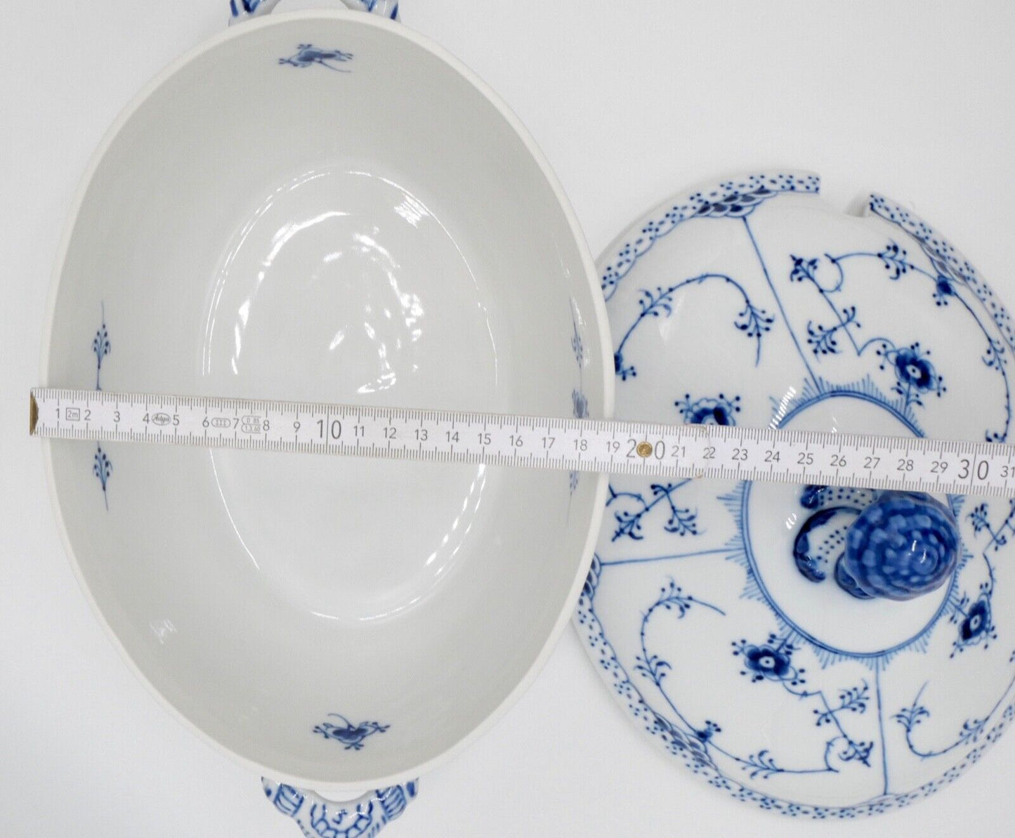 Royal Copenhagen 1. Wahl Suppenterrine Nr. 595-1109 Musselmalet halbspitze - Antikhandel-Stuttgart