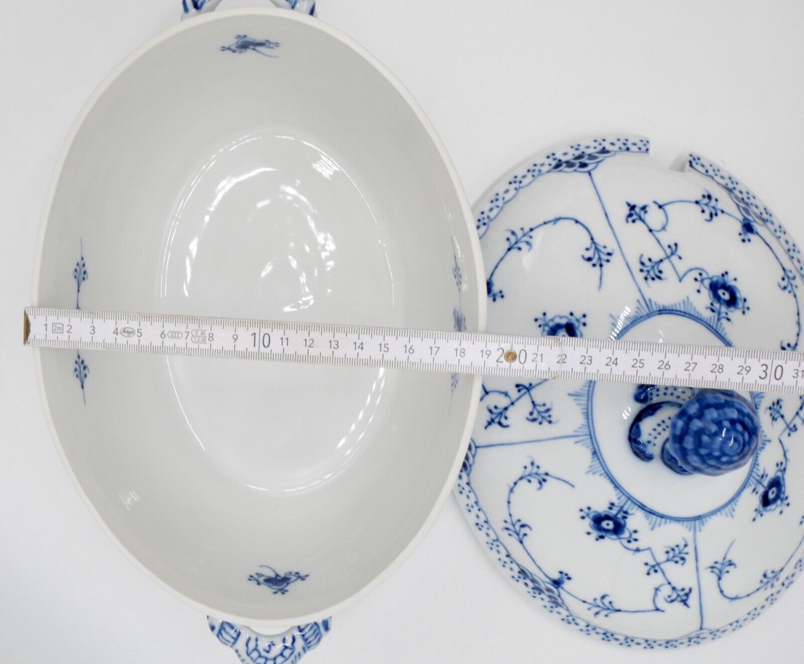 Royal Copenhagen 1. Wahl Suppenterrine Nr. 595-1109 Musselmalet halbspitze - Antikhandel-Stuttgart