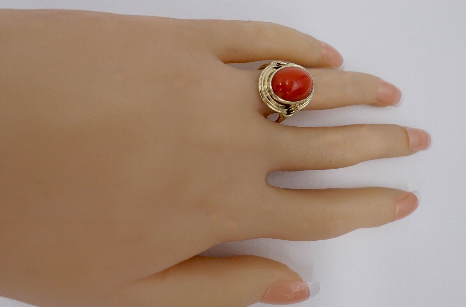 Eleganter Gold Ring 585 14K Gr. 55/17,5 Koralle Cabochon 6 Ct - Antikhandel-Stuttgart