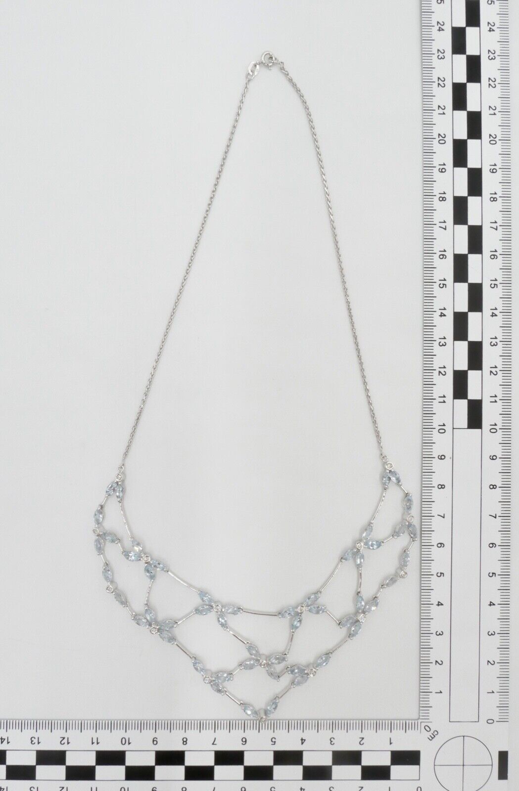 NEUwertig Auftragsarbeit Luxus Collier Brillanten Weißgold Aquamarine 585 / 14K - Antikhandel-Stuttgart