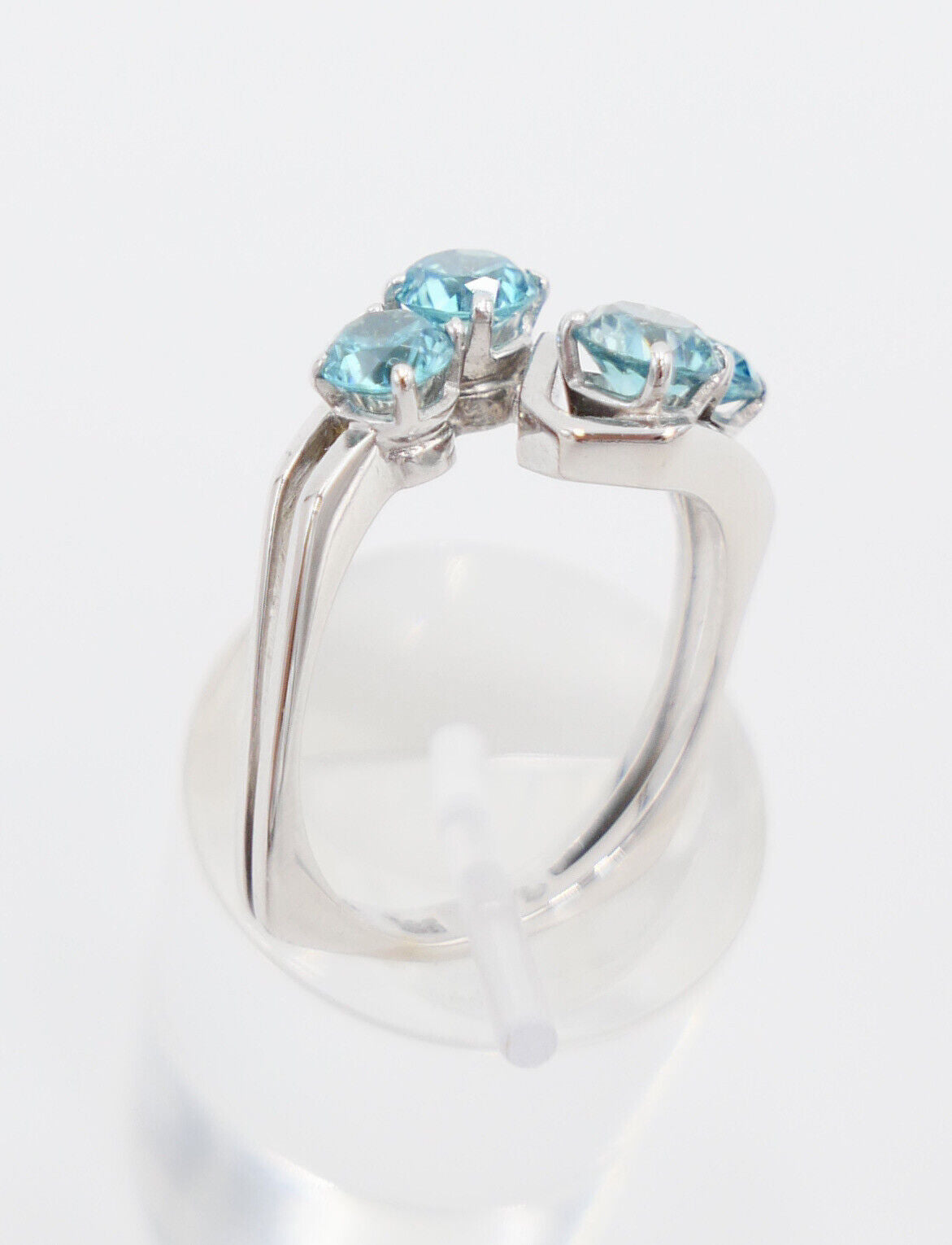 Weiß Gold Damen Ring Gr. 57 mit blau / türkis Topas 585 14K - Antikhandel-Stuttgart