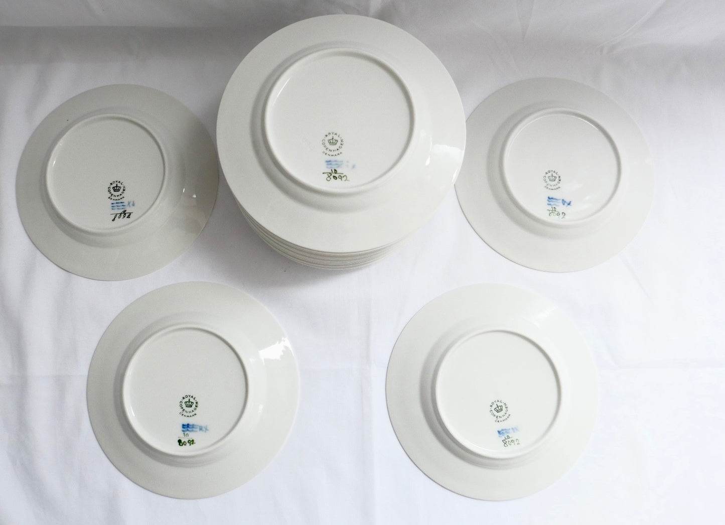 14 Stück ROYAL COPENHAGEN " Blaue Blume " Porzellan Teller 8092