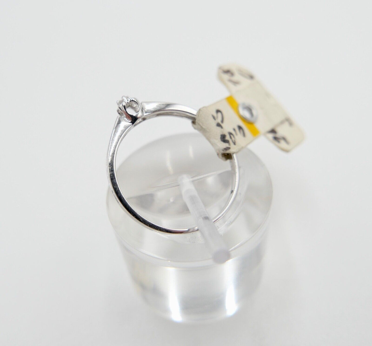 - NEU - 90er Jahre Solitär Ring Weißgold Gold 585 14K Brillant 0,015 Ct Gr. 52 - Antikhandel-Stuttgart