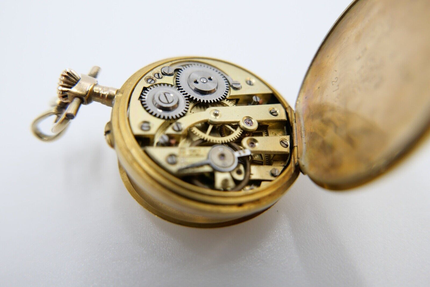 Antike Schweizer Damen Taschenuhr 585 Gold Diamanten im Kleeblatt 56 14K 0,585 - Antikhandel-Stuttgart