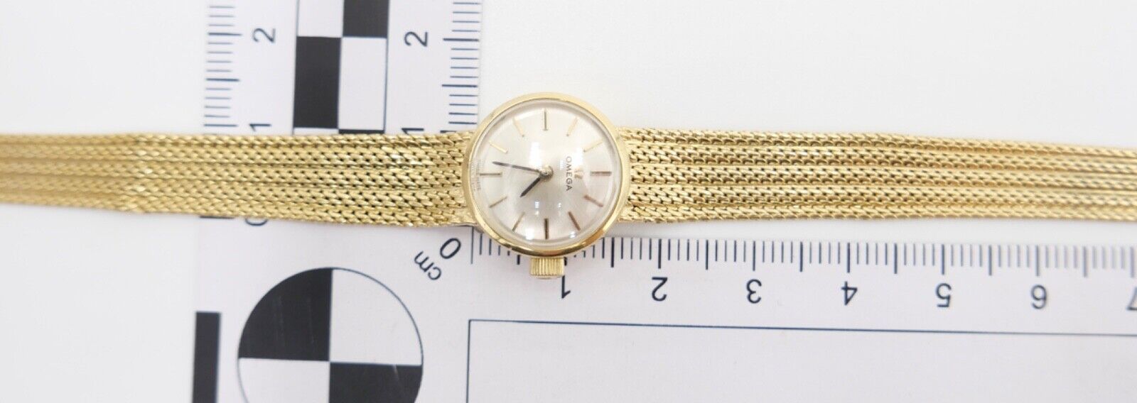 1960er Elegante OMEGA 7173 Gelbgold Damenuhr 750 18K orig. Etui Ø 17mm Kal. 484 - Antikhandel-Stuttgart