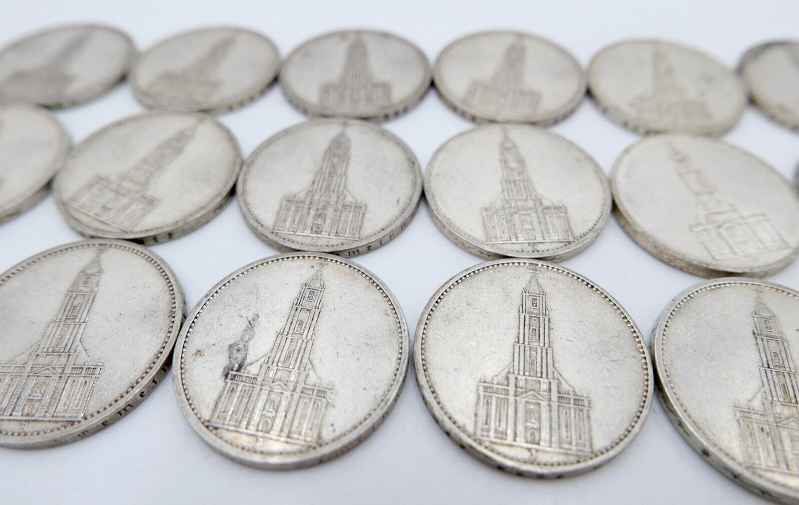 18x 5 Reichsmark 900 Silbermünzen J. 357 Garnisonskirche 1934 aus Münzrolle - Antikhandel-Stuttgart