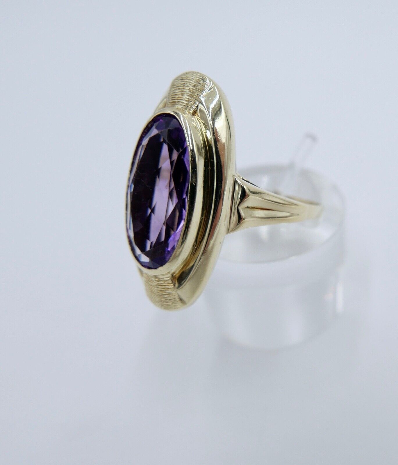 50er Jahre Damenring Gold 585 / 14K mit oval lila Amethyst Gr. 61 - Antikhandel-Stuttgart