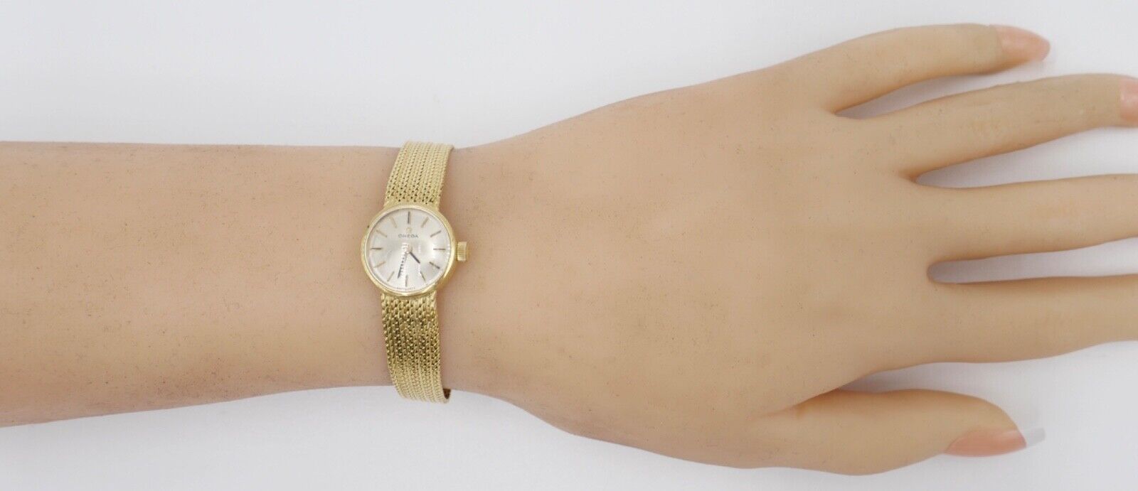 1960er Elegante OMEGA 7173 Gelbgold Damenuhr 750 18K orig. Etui Ø 17mm Kal. 484 - Antikhandel-Stuttgart