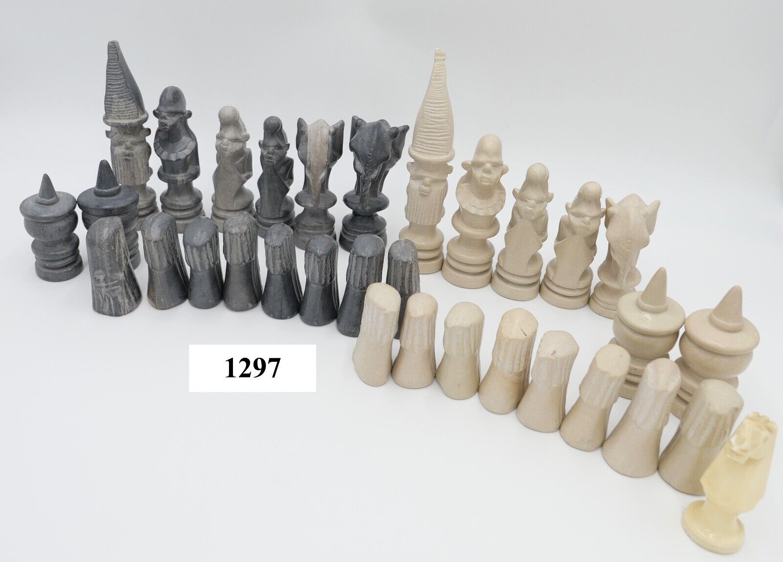 Schachfiguren aus Stein mit Afrika Motiv Figuren 32 Stück - Antikhandel-Stuttgart