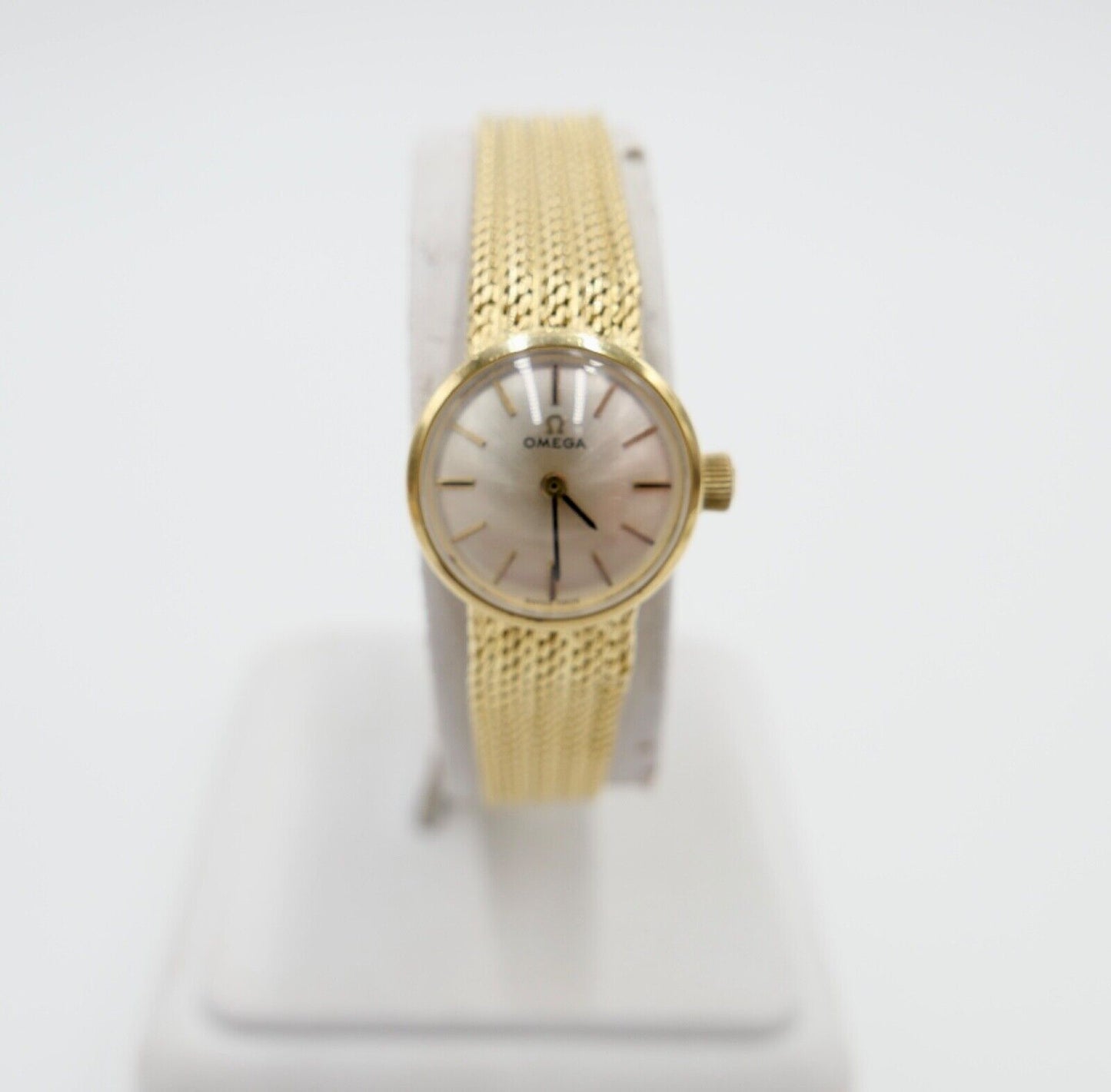 1960er Elegante OMEGA 7173 Gelbgold Damenuhr 750 18K orig. Etui Ø 17mm Kal. 484 - Antikhandel-Stuttgart