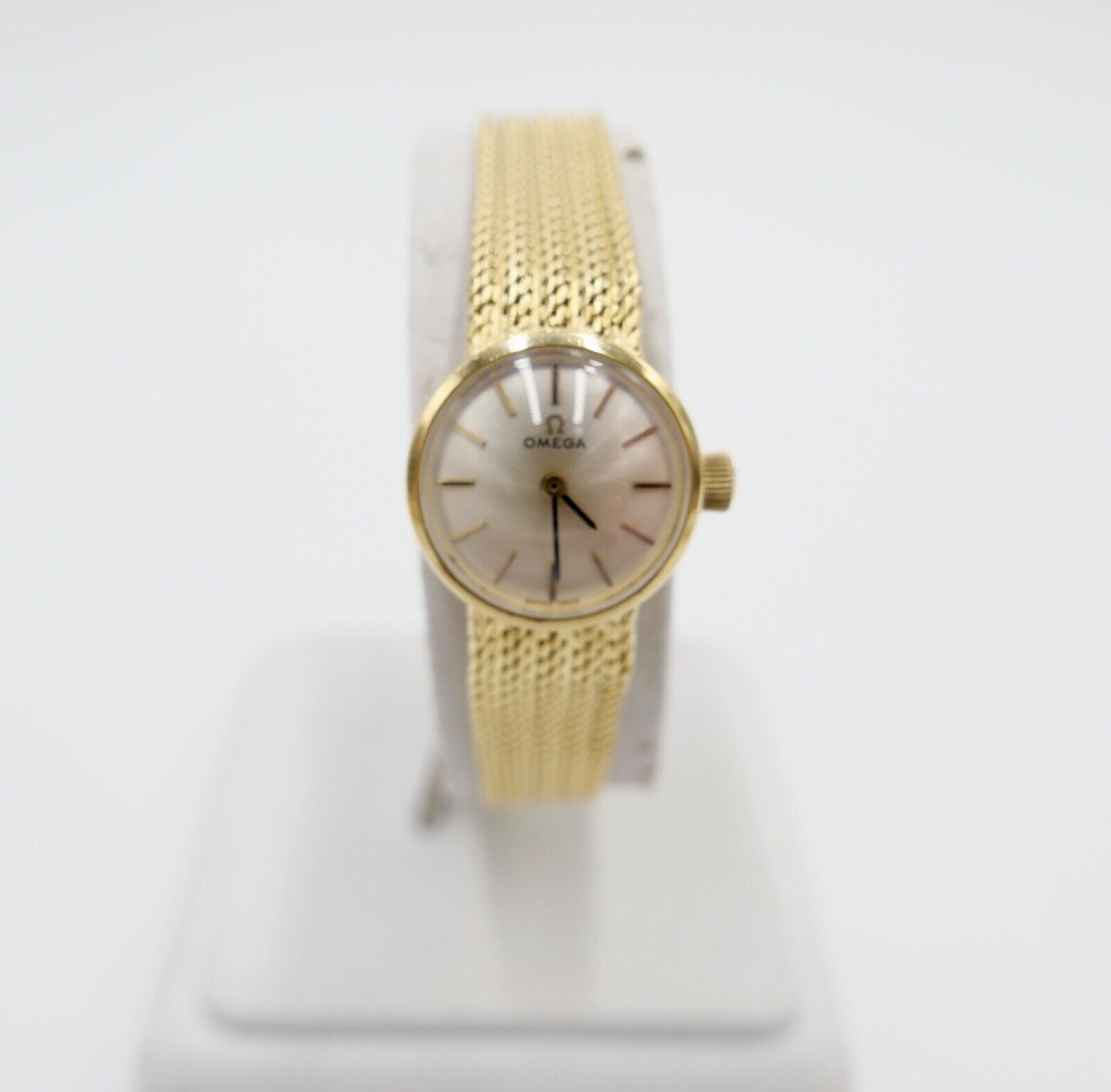 1960er Elegante OMEGA 7173 Gelbgold Damenuhr 750 18K orig. Etui Ø 17mm Kal. 484 - Antikhandel-Stuttgart