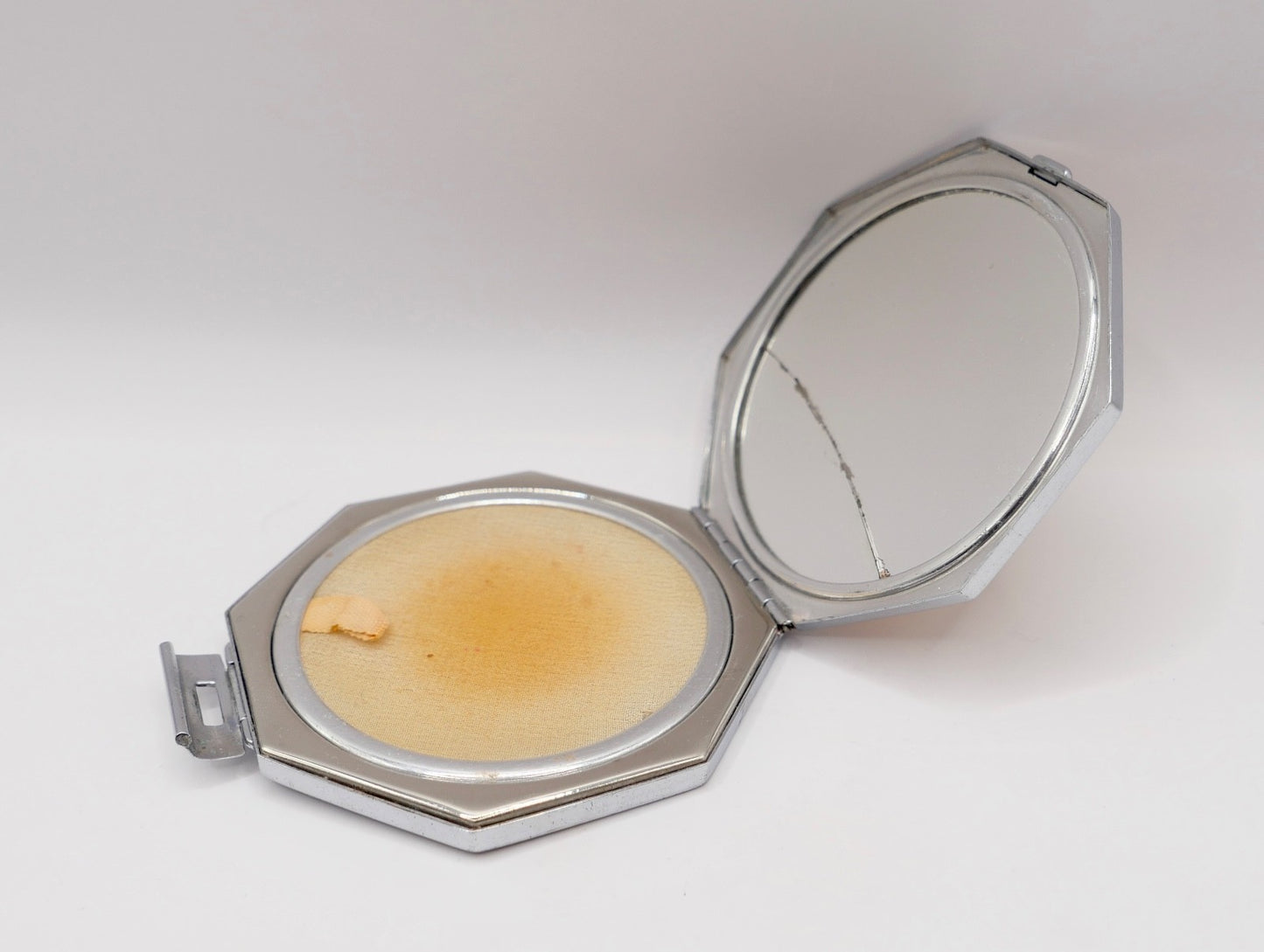 alte Puderdose mit Spiegel Bernstein butterscotch Ø 7,5cm