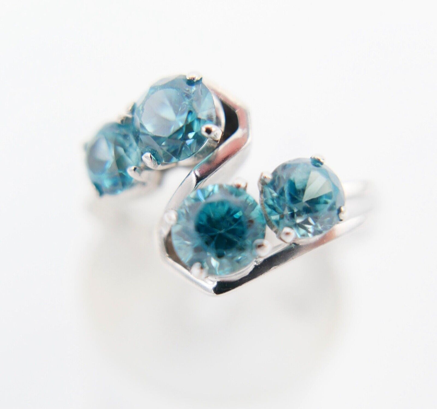 Weiß Gold Damen Ring Gr. 57 mit blau / türkis Topas 585 14K - Antikhandel-Stuttgart