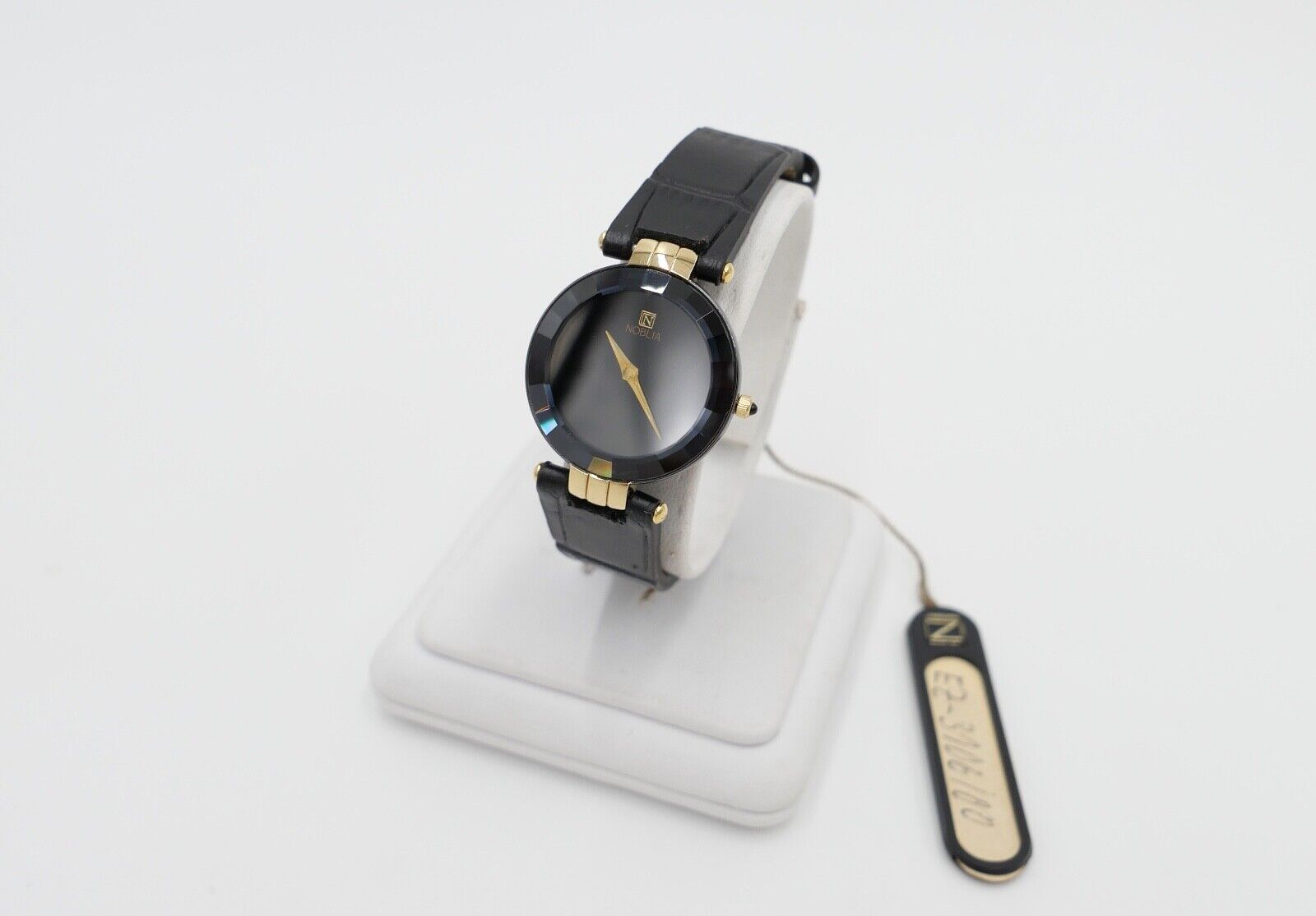 Elegante NOBLIA Damen Uhr Sapphire Collection NEU Box Papiere 4621-E63425Y - Antikhandel-Stuttgart