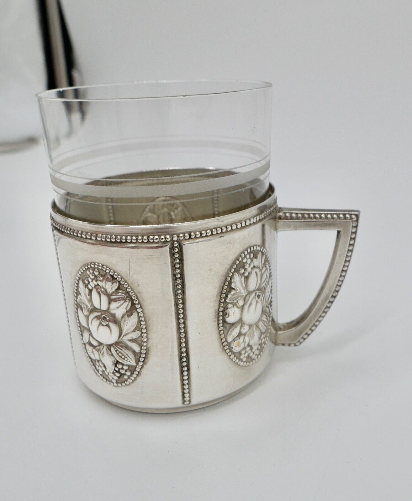Antiker Jugendstil Teeglashalter mit Glaseinsatz Perlrand WMF um 1900 versilbert - Antikhandel-Stuttgart