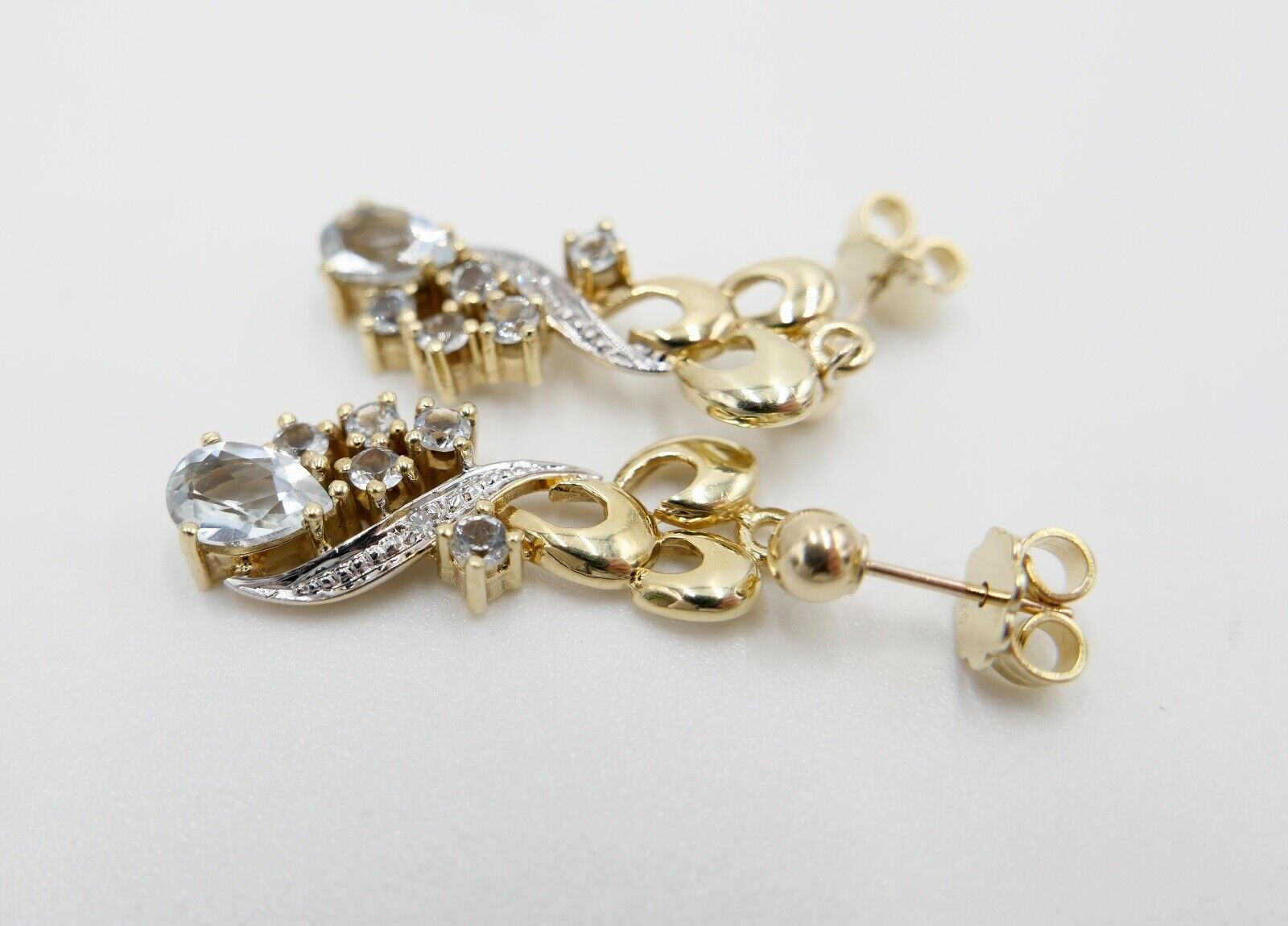 80er Jahre Ohrringe Ohrhänger GOLD 585 / 14K mit Aquamarin und Quarz - Antikhandel-Stuttgart