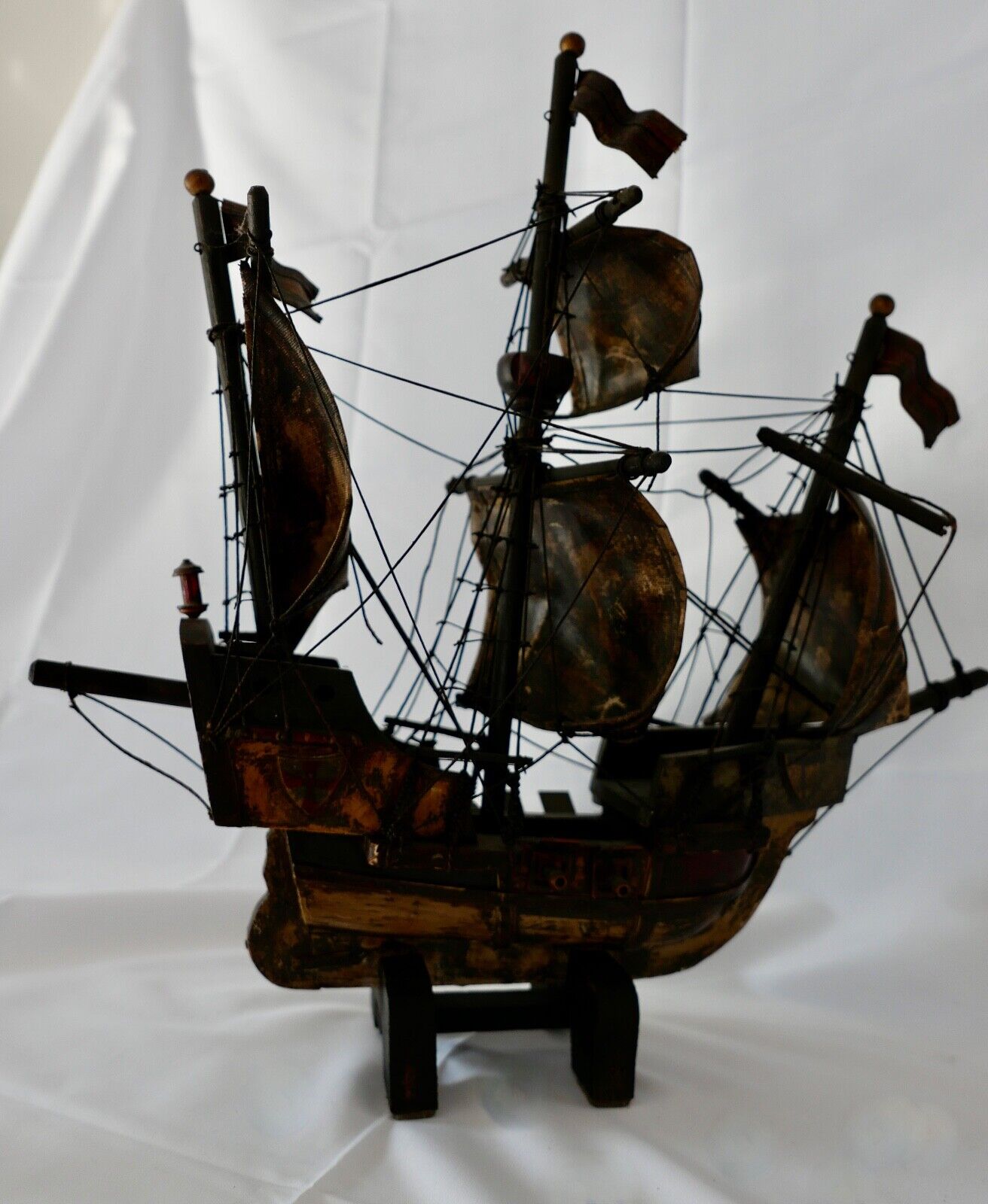 altes Holz Segelschiff Schiffsmodell " Santa Maria " Christoph Columbus 41x43 cm - Antikhandel-Stuttgart