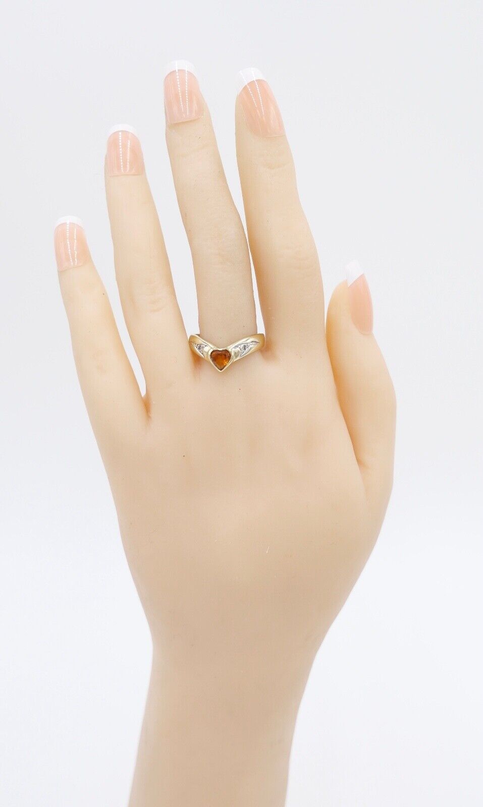 60er Jahre Damenring Gr. 56 Gold 333 / 8K Herz Citrin & Achtkantdiamant H / SI - Antikhandel-Stuttgart