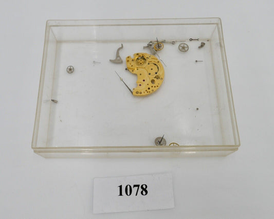 ( Vermutlich ) Omega Speedmaster Ersatzteile Armbanduhren Zeiger Werkplatte usw. - Antikhandel-Stuttgart