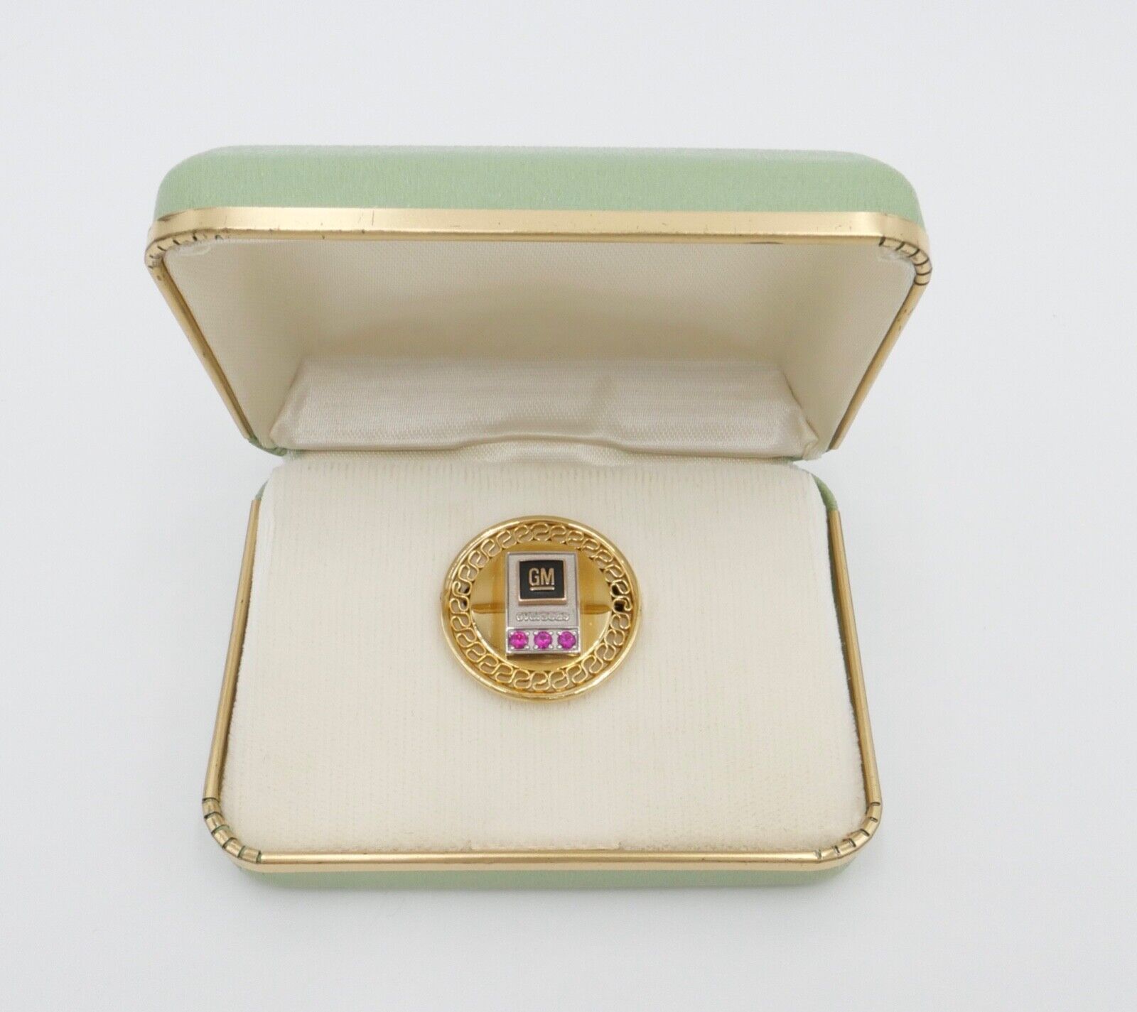 GM Generalmotors Pin Brosche in Etui Overseas vergoldet 20 / 12K G.F. - Antikhandel-Stuttgart