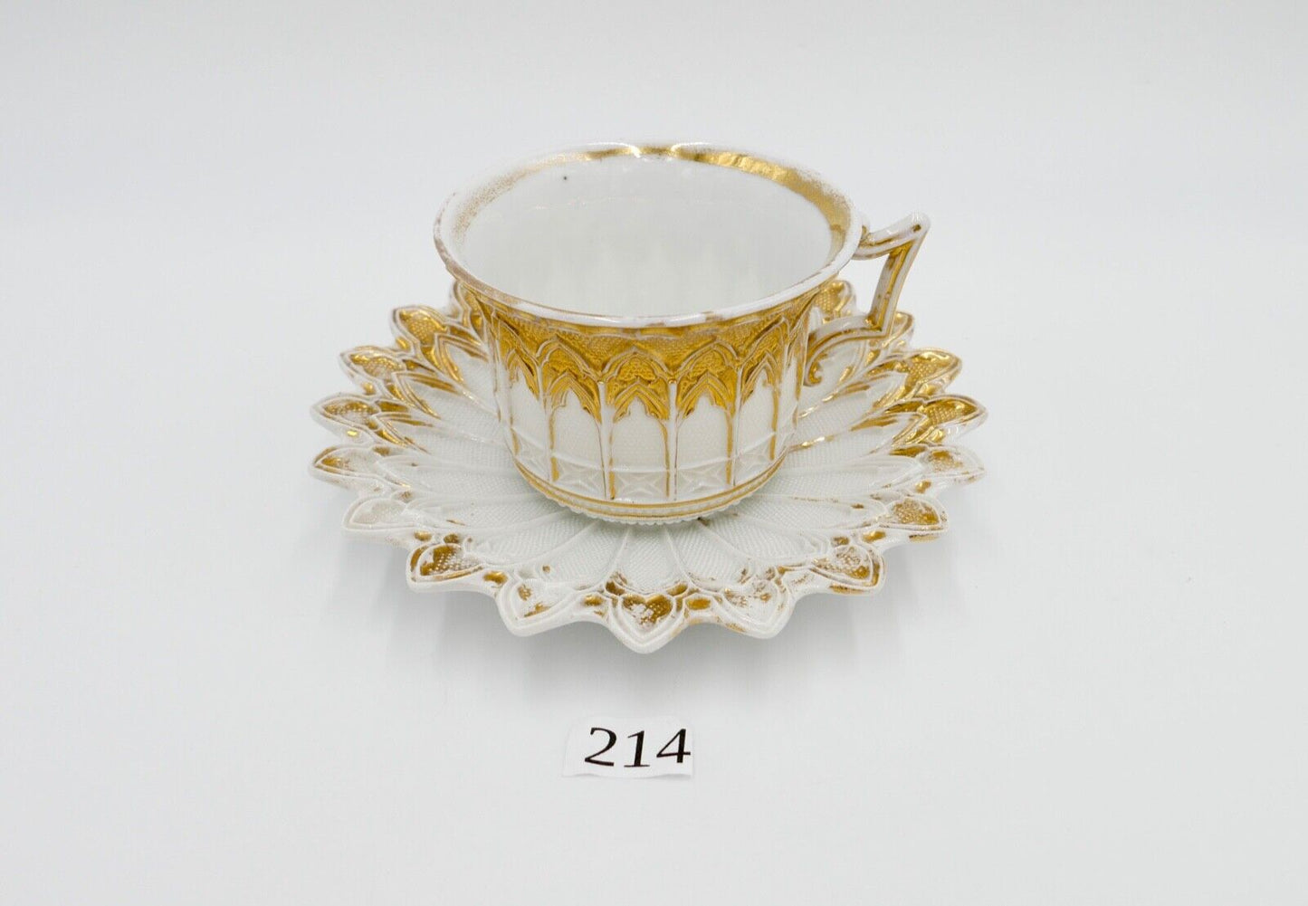 Meissen 1. Wahl um 1820 PRUNKTASSE Relief Tasse & Untertasse Gold Knaufzeit - Antikhandel-Stuttgart
