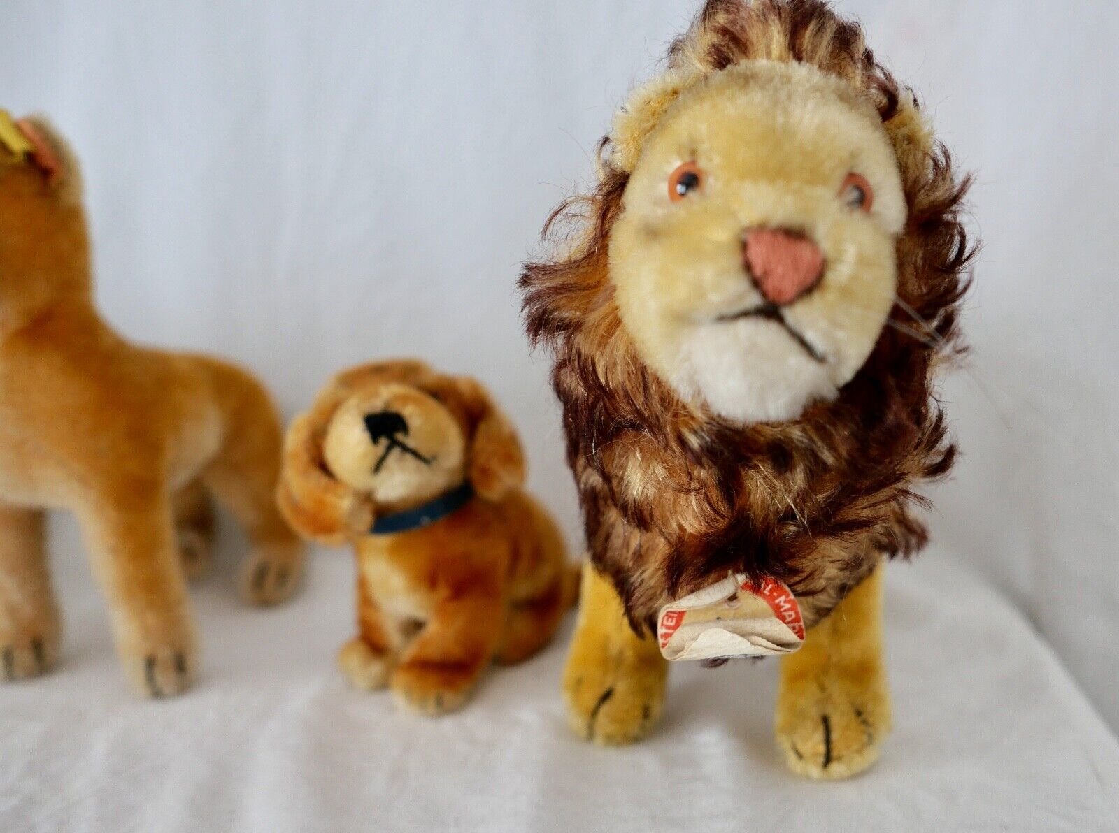 4x alte Steiff Stoff & Plüschtiere Katze Löwe Leo Hund Boxer Dackel - Antikhandel-Stuttgart