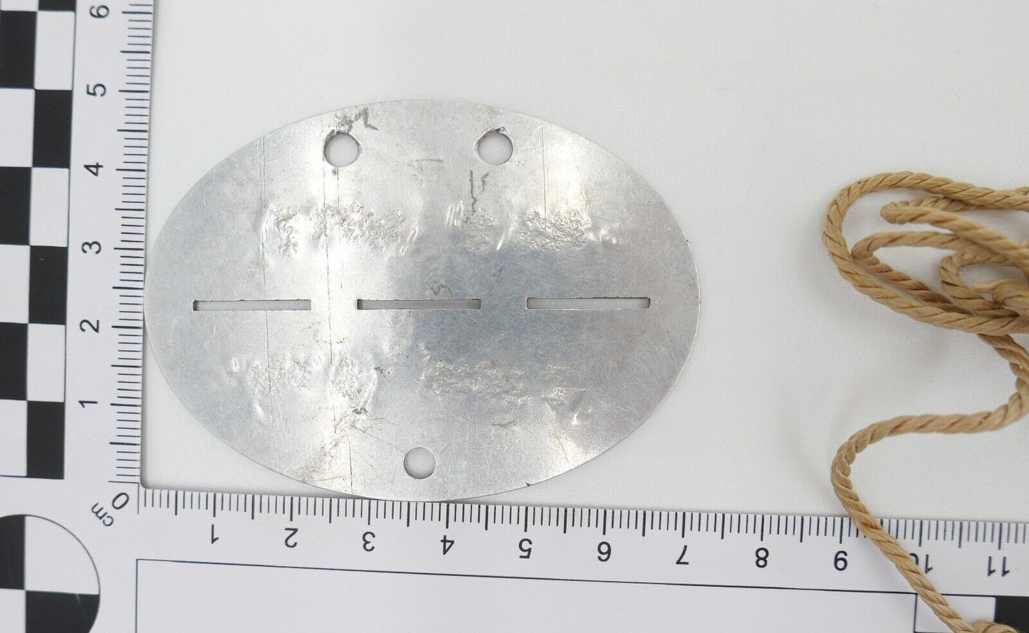 Original Erkennungsmarke WK2 WW2 3. Reich 4.M.G.(S) 52 37 mit Band in Aluminium - Antikhandel-Stuttgart