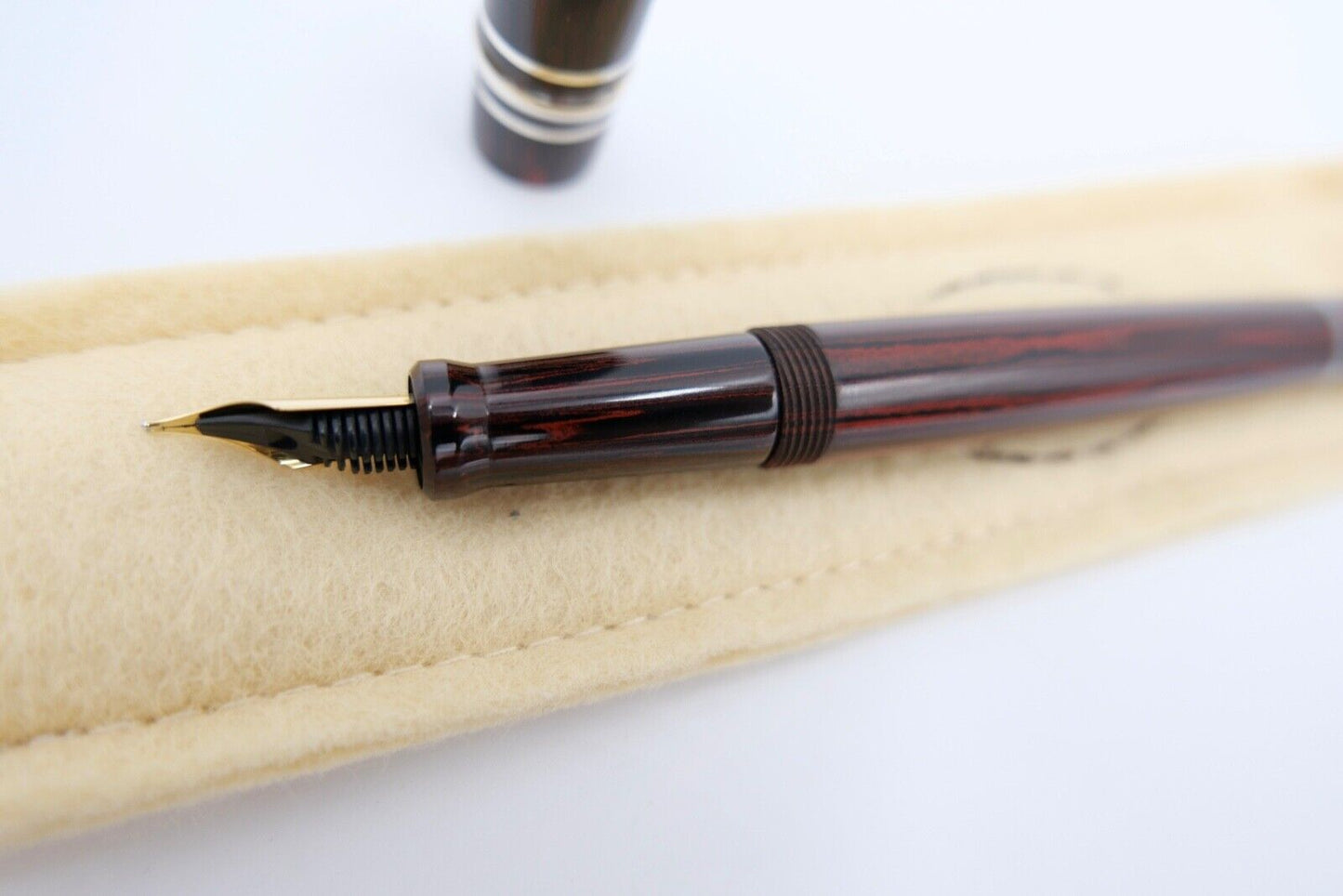 NEUwertig OVP 1997 Vintage 5002 STIPULA RB Novecento Oval Ebonite R/B Woodgrain - Antikhandel-Stuttgart