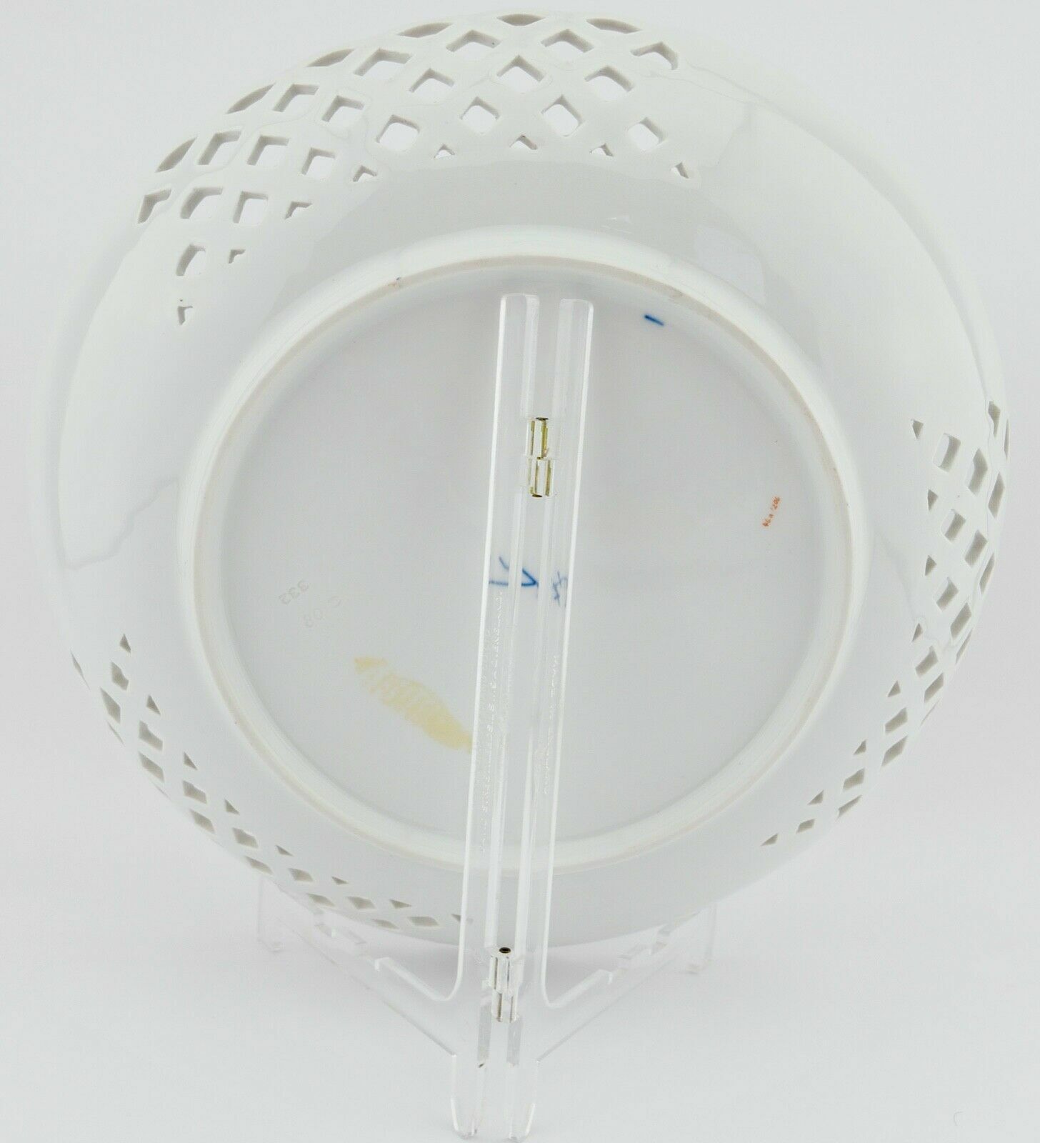 Meissen Durchbruchschale Weiß Goldrand Ø 25 cm Blumendekor 332 46a / 206 - Antikhandel-Stuttgart