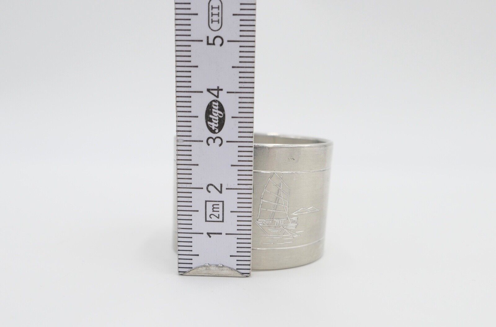 NEUwertig 12 Stück Royal SELANGOR PEWTER Zinn Tinn Serviettenringe Palmen Meer - Antikhandel-Stuttgart