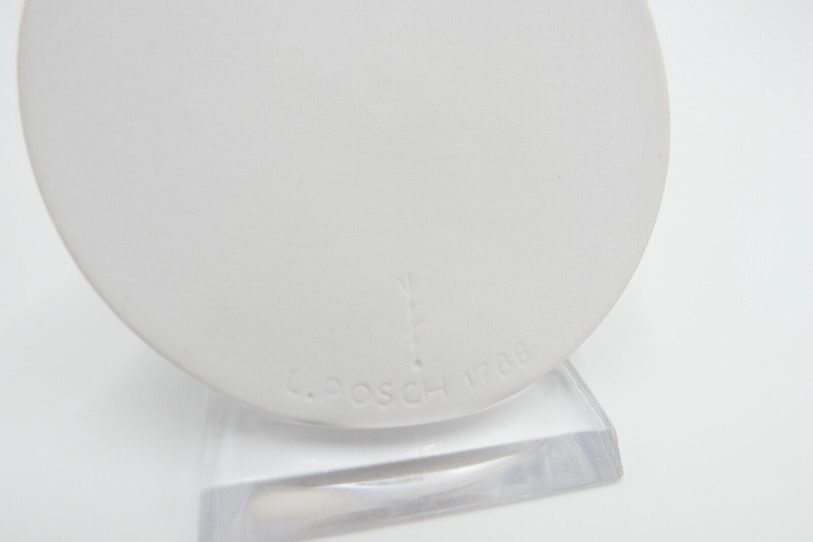 KPM Berlin Sammler Wand Plakette Porzellan Relief weiß 1. Wahl Ø 8 cm - Antikhandel-Stuttgart