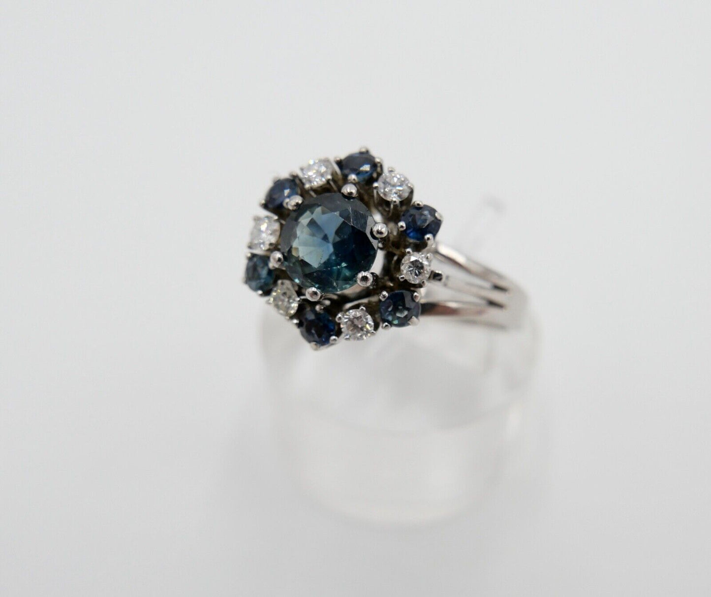 1970er Jahre Ring Weißgold 750 /18K Brillanten & Saphire 1,39 Ct Gr. 60 - Antikhandel-Stuttgart