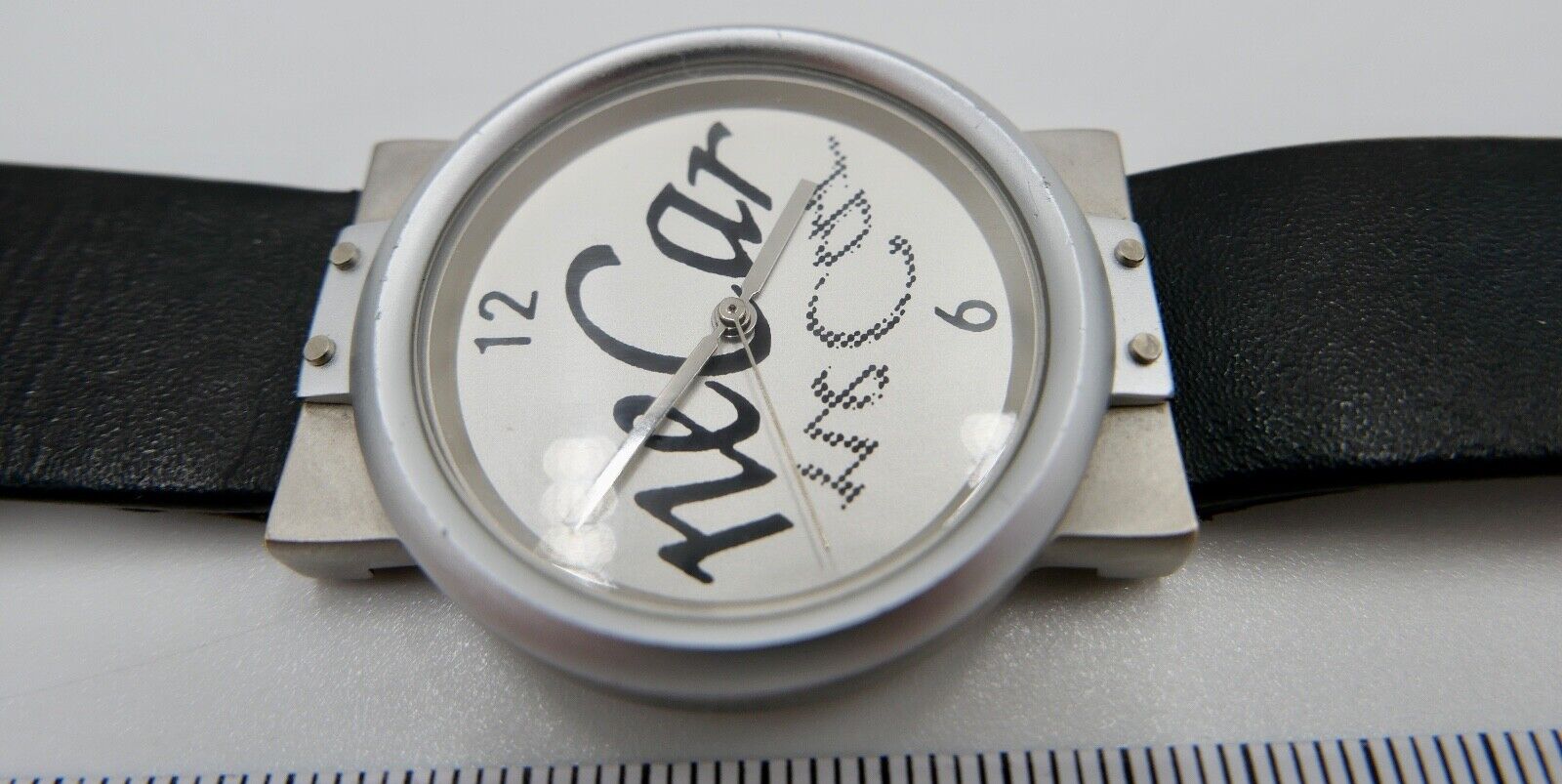 Armbanduhr Quartz " neCar " - Antikhandel-Stuttgart