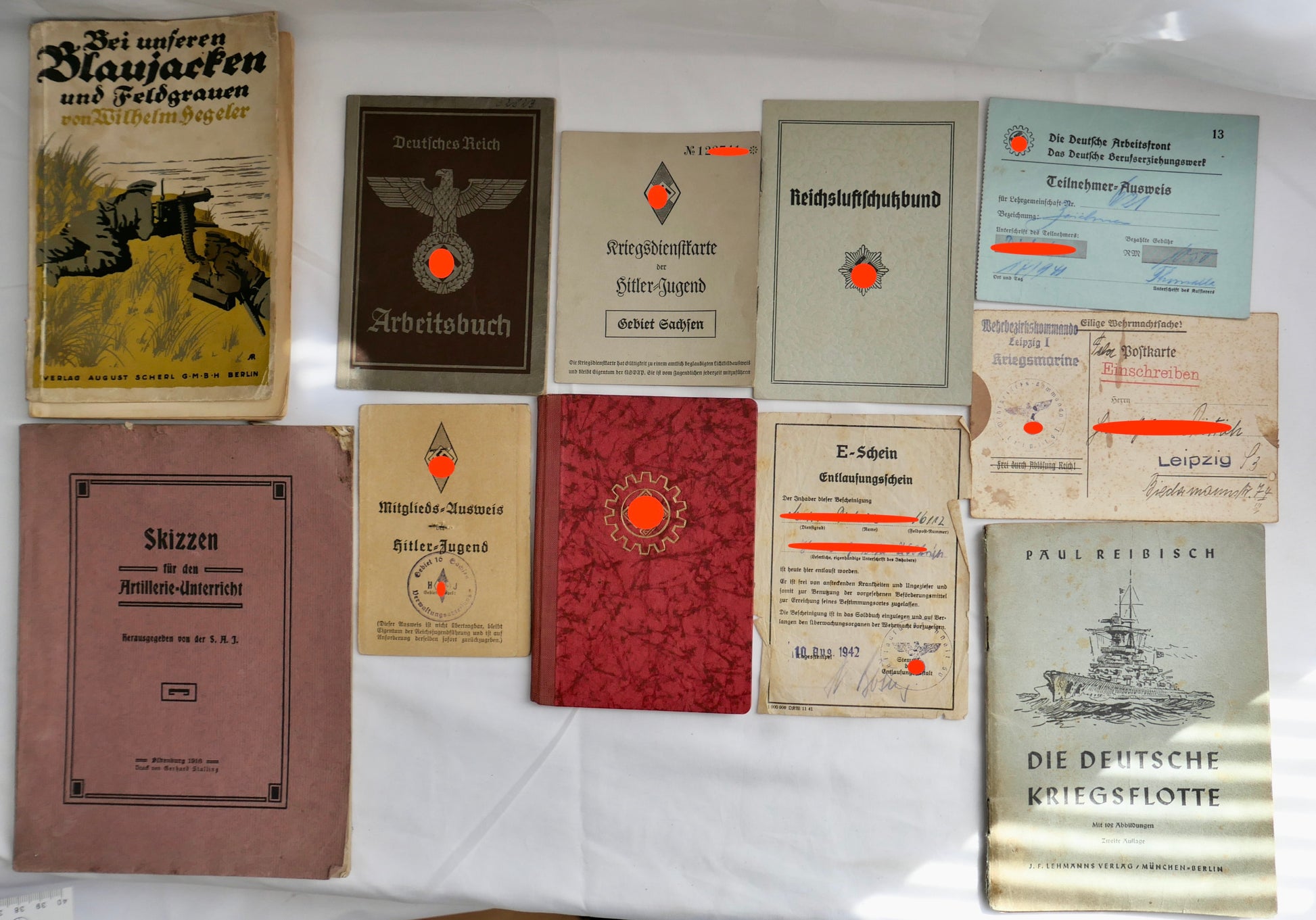 Posten Dokumente Ausweise 3. Reich Hj Arbeiterfront Entlausungsschein Einberufungsbefehl Reichsluftschutzbund Dienstkarte HJ Arbeitsbuch - Antikhandel-Stuttgart