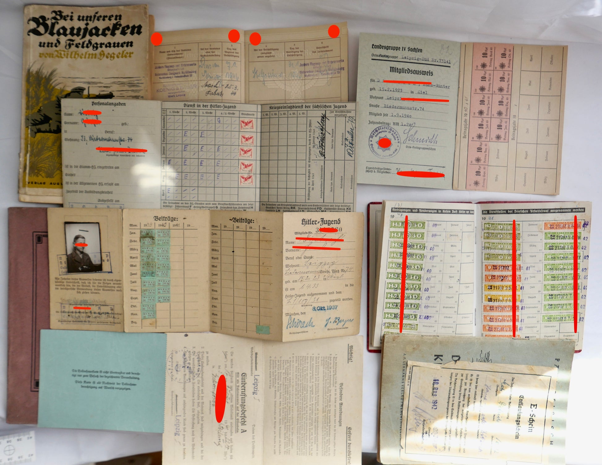 Posten Dokumente Ausweise 3. Reich Hj Arbeiterfront Entlausungsschein Einberufungsbefehl Reichsluftschutzbund Dienstkarte HJ Arbeitsbuch - Antikhandel-Stuttgart