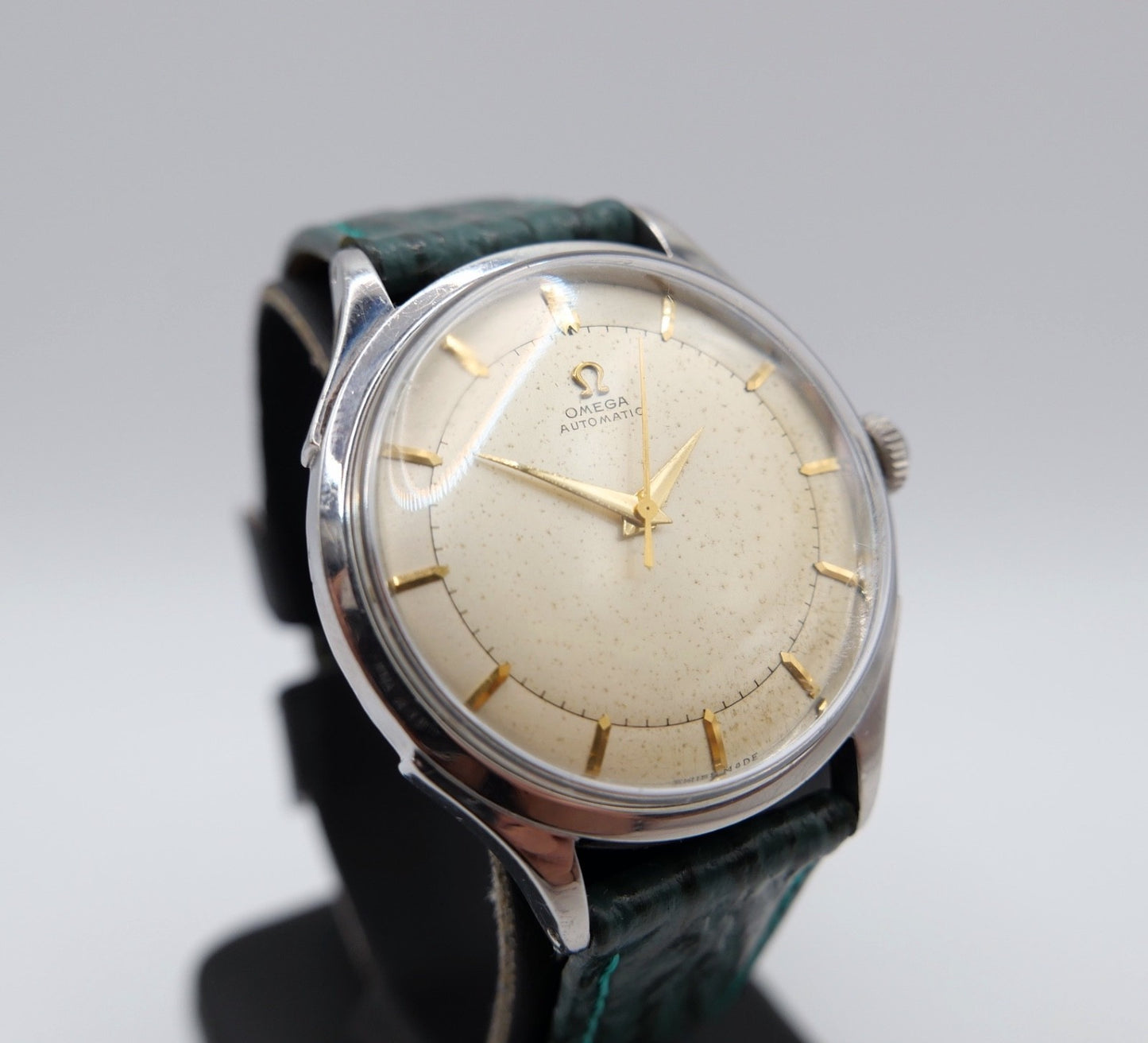 Omega Herrenarmbanduhr Ref. 2637-5 SC Kal. 354 automatischem Hammeraufzug Bumper