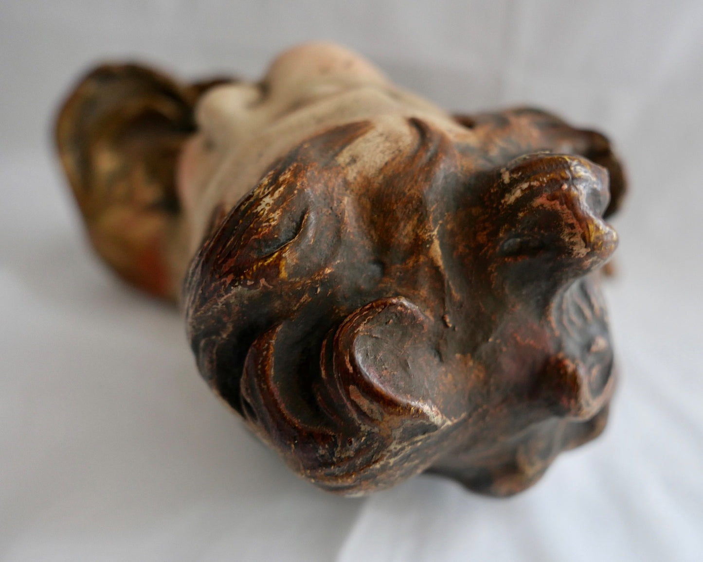 Großer Engelkopf farbig Puttenkopf Putti aus Achatit nach Ignaz Günther