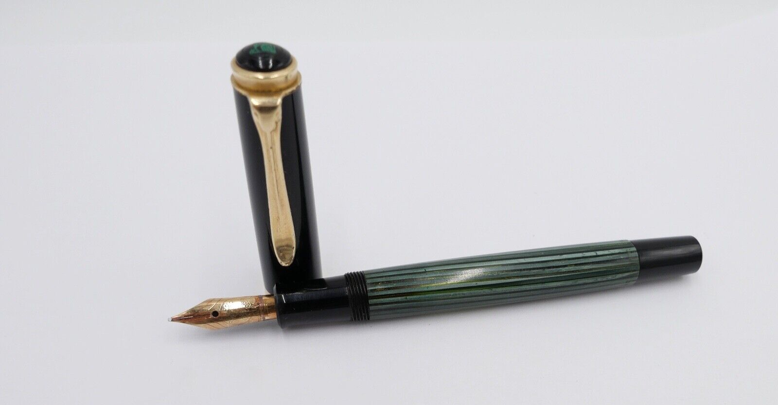 Günther Wagner PELIKAN 400 Füller 585 14Ct Gold Feder KM grün schwarz gestreift