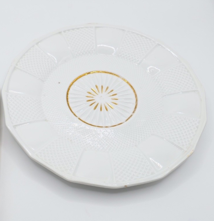 Antiker Meissen Teller 19 cm Weiß Goldrelief Schuppenmuster