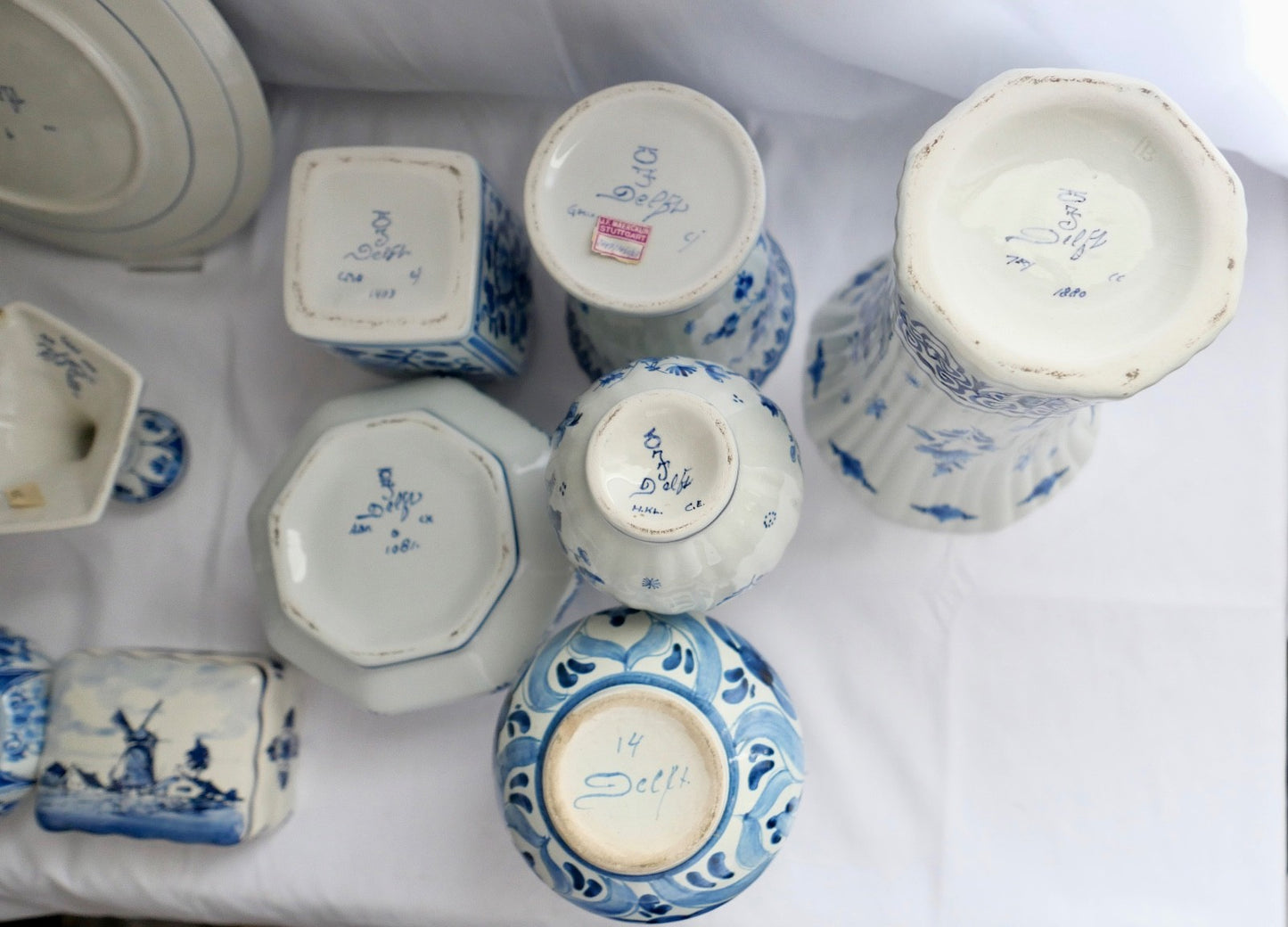 13 Teilig Posten Konvolut DELFT Teller Vase Schüssel Dose