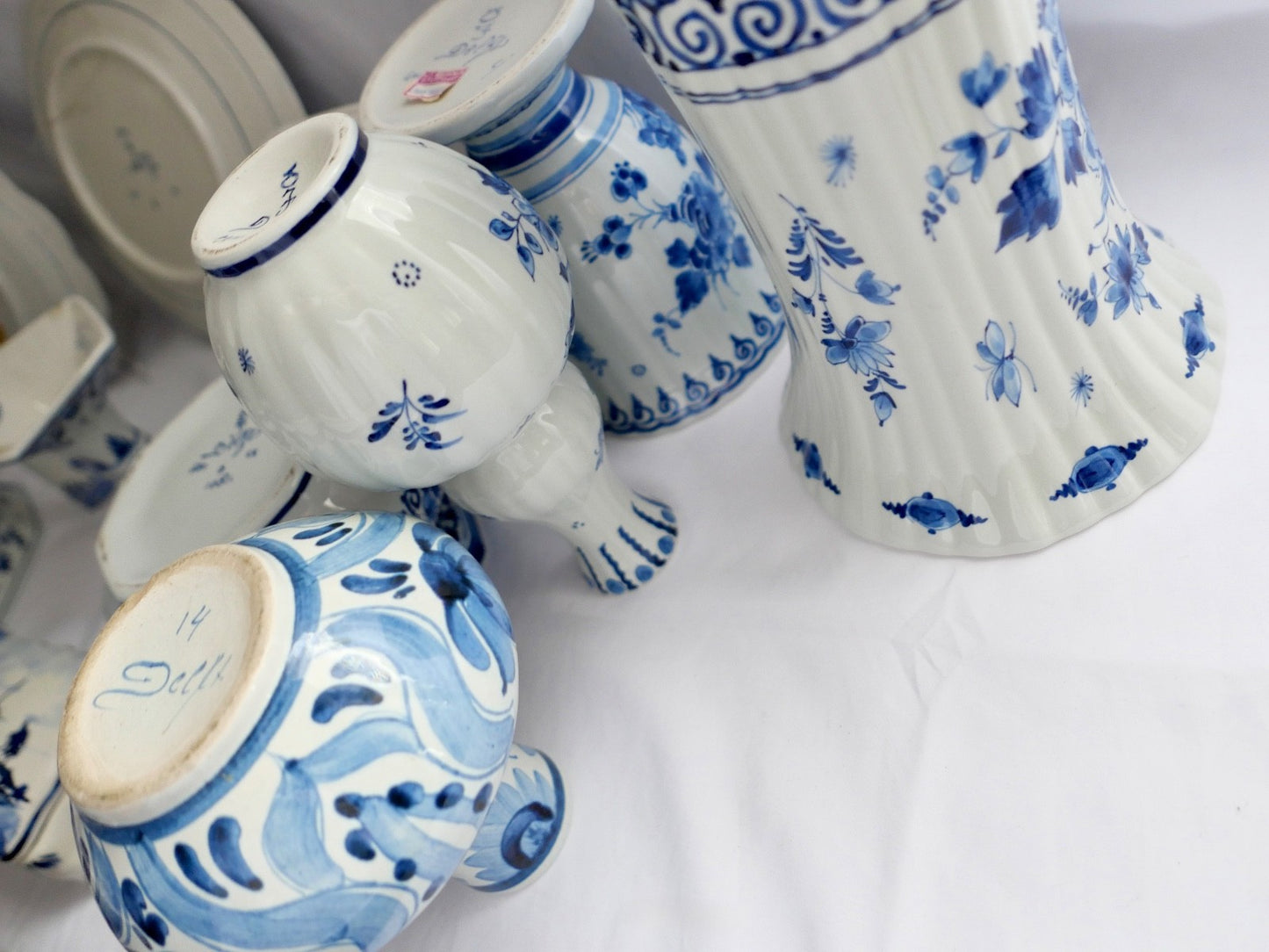 13 Teilig Posten Konvolut DELFT Teller Vase Schüssel Dose